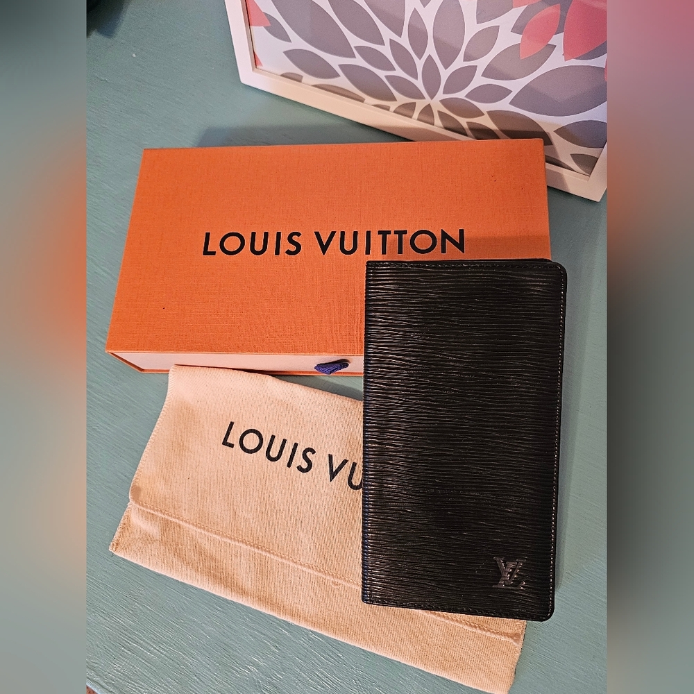 Louis Vuitton Black Epi Leather Long Slim Bifold Brazza Wallet